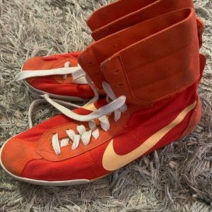 Never worn wrestling shoes 7.5 Nike